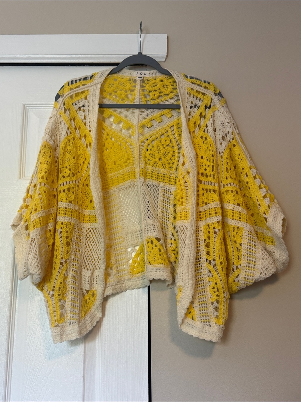 POL Crochet Open-Front Sweater in Yellow and Cream